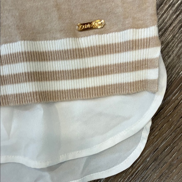 Calvin Klein Beige and White Striped V-Neck Sweater Top - Picture 3 of 9